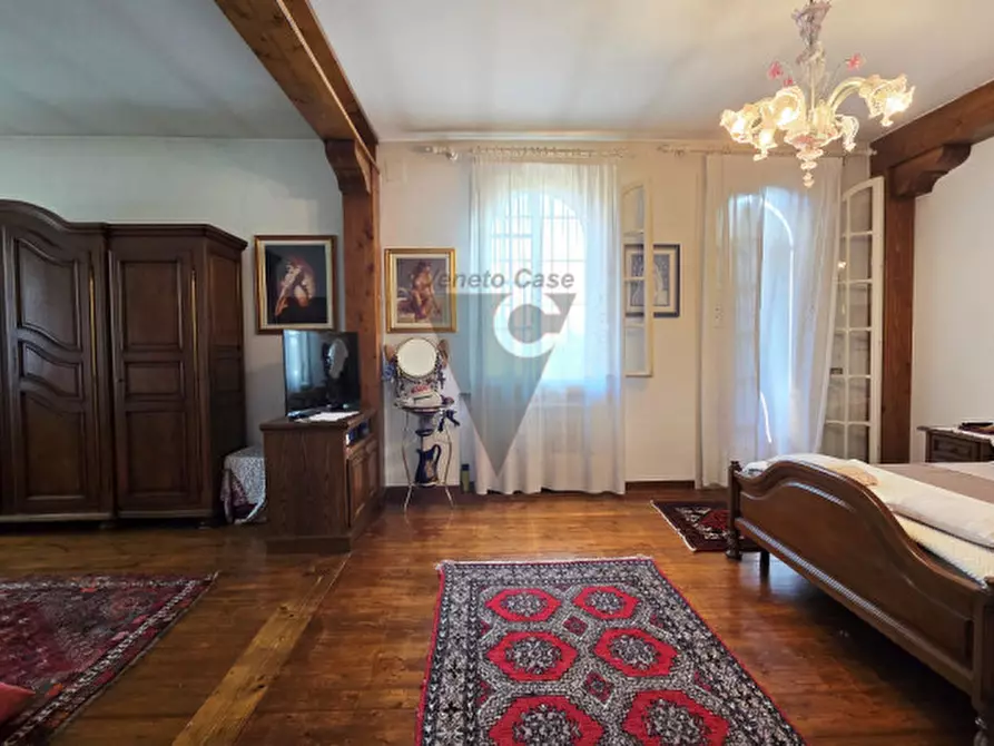 Immagine 11 di Villa in vendita  a Fosso'