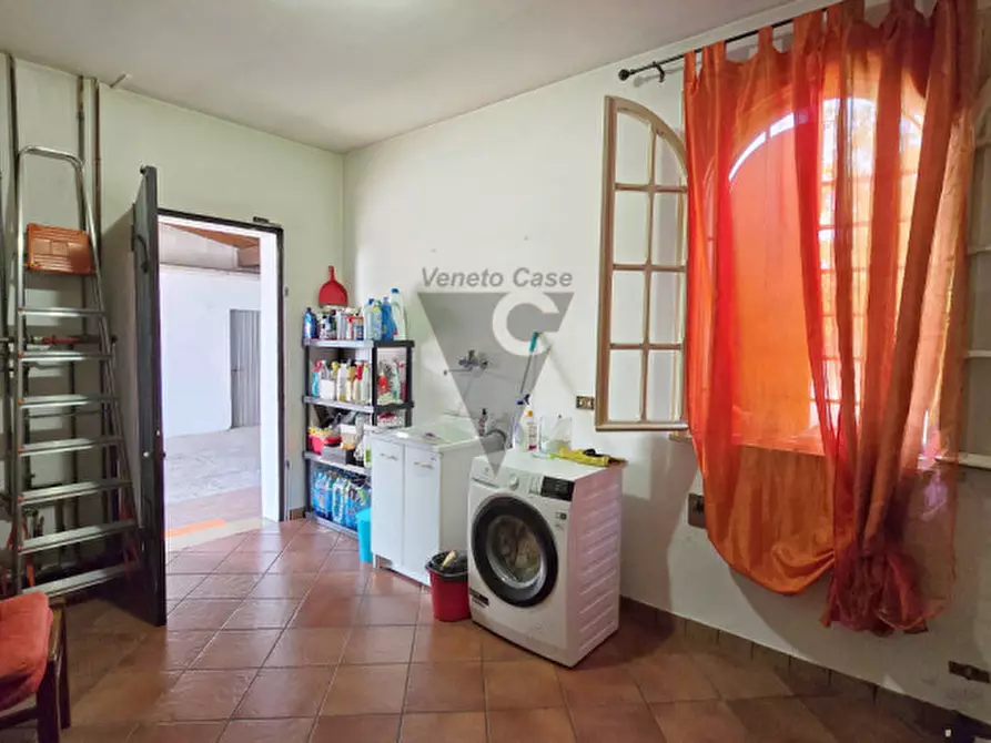 Immagine 19 di Villa in vendita  a Fosso'