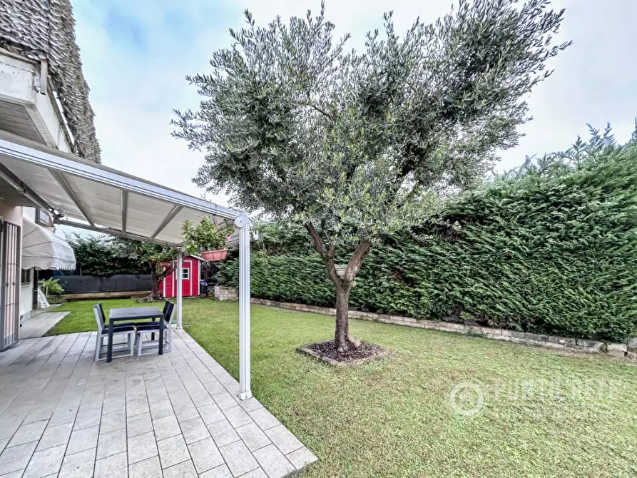 Immagine 3 di Appartamento in vendita  in Via Anna Frank a Mozzecane