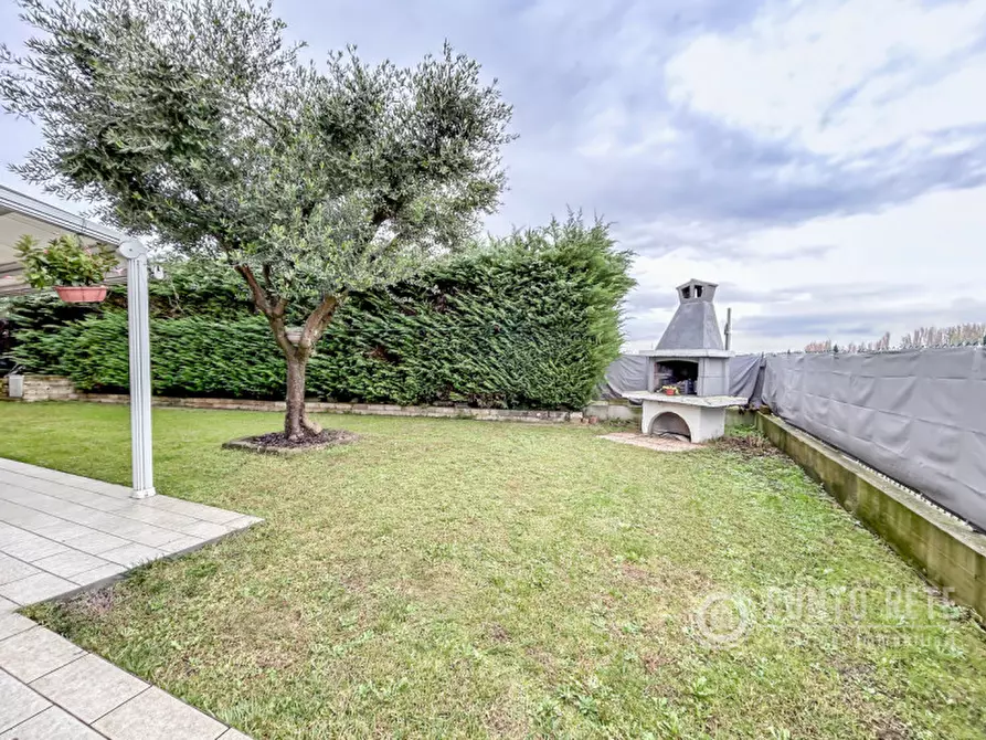 Immagine 5 di Appartamento in vendita  in Via Anna Frank a Mozzecane