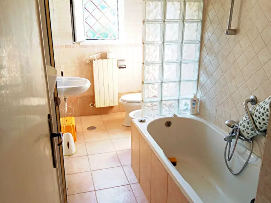 Immagine 19 di Villa in vendita  in Strada Ponte delle Tavole 195 a Palombara Sabina