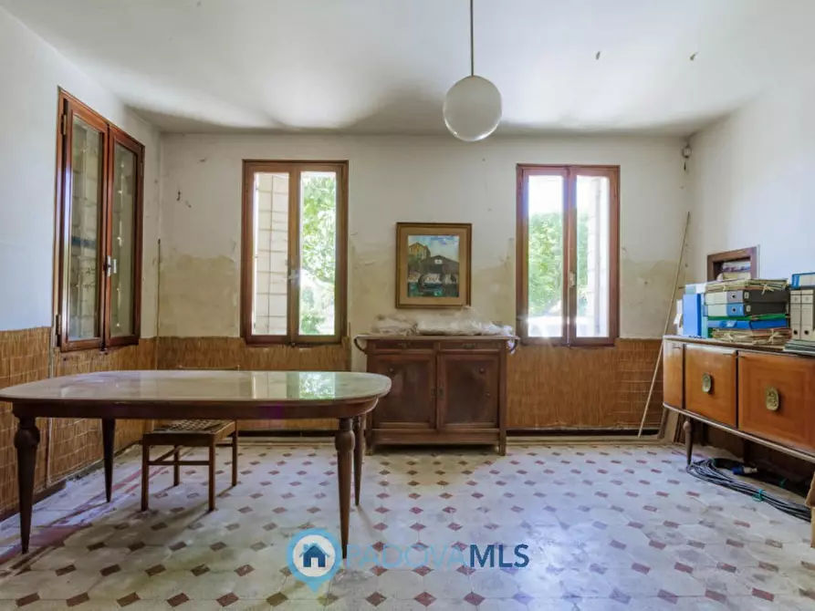 Immagine 5 di Palazzo in vendita  in Via Giuseppe Garibaldi a Bovolenta