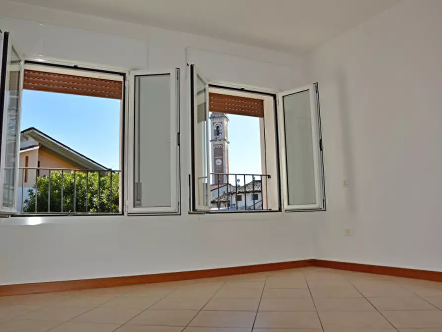 Immagine 11 di Appartamento in vendita  in Piazza de Fabris a Nove