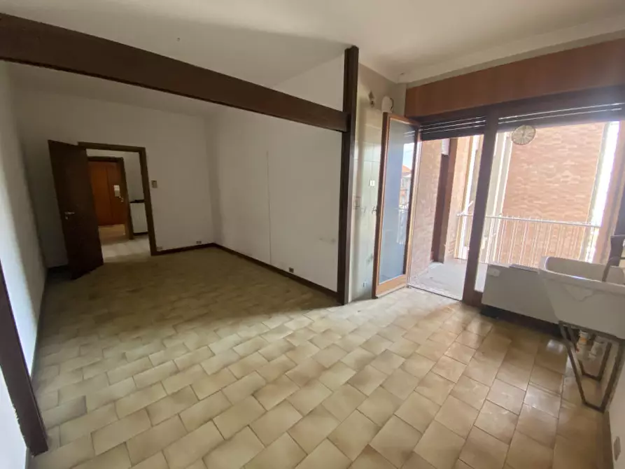 Immagine 7 di Appartamento in vendita  in Piazza Cristo Re a Alba