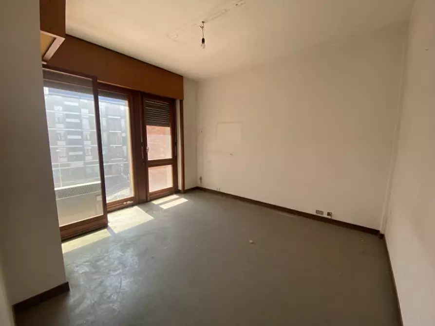 Immagine 10 di Appartamento in vendita  in Piazza Cristo Re a Alba