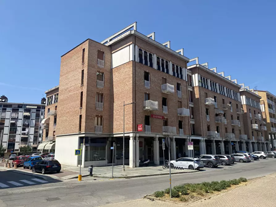 Immagine 24 di Appartamento in vendita  in Piazza Cristo Re a Alba