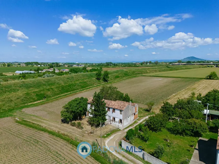 Immagine 1 di Casa indipendente in vendita  in Via Crocetta a Este