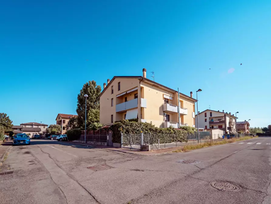 Immagine 19 di Appartamento in vendita  in Via A. Simonini a Torrile