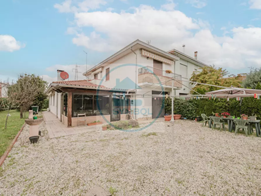 Immagine 1 di Casa bifamiliare in vendita  in Via Milano a Salzano