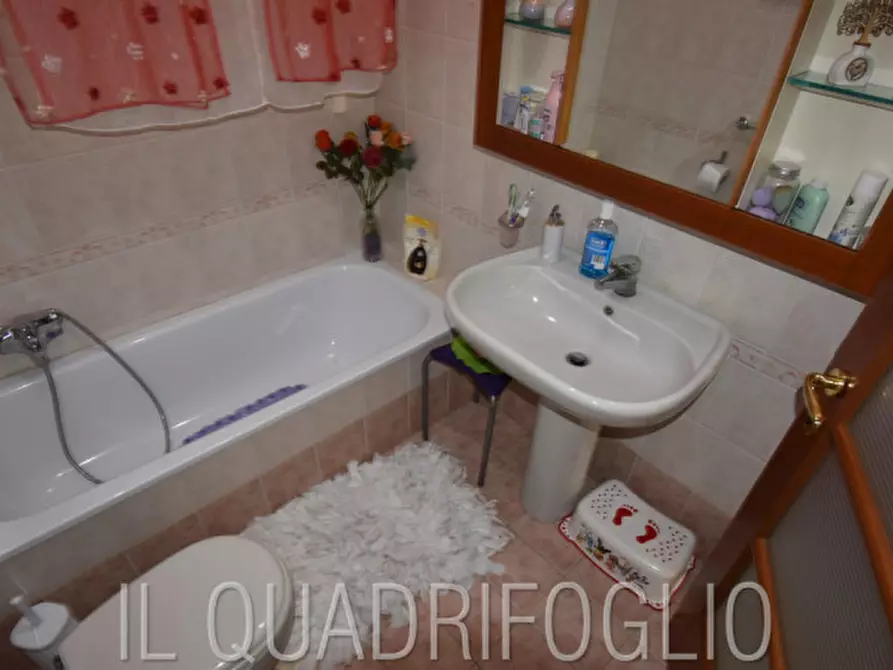 Immagine 10 di Appartamento in vendita  a Cesena