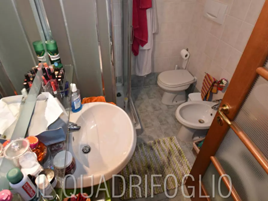 Immagine 11 di Appartamento in vendita  a Cesena