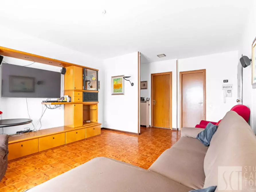 Immagine 6 di Appartamento in vendita  in Via Enrico Fermi, 20 a Cesano Boscone