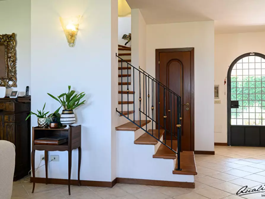 Immagine 10 di Villa in vendita  in via monte soratte a Morlupo