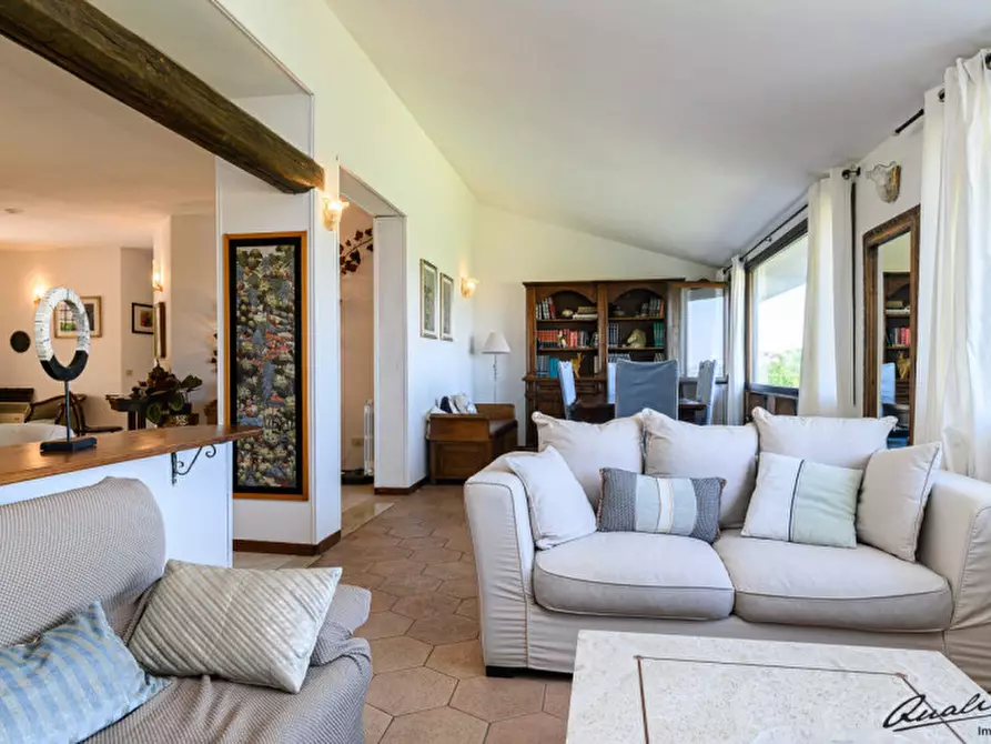 Immagine 11 di Villa in vendita  in via monte soratte a Morlupo