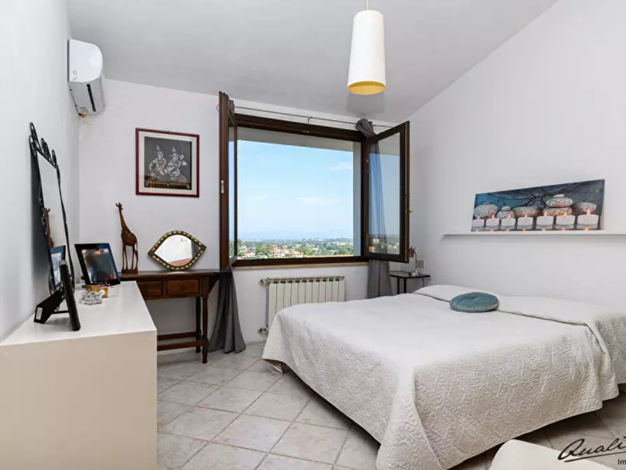 Immagine 32 di Villa in vendita  in via monte soratte a Morlupo