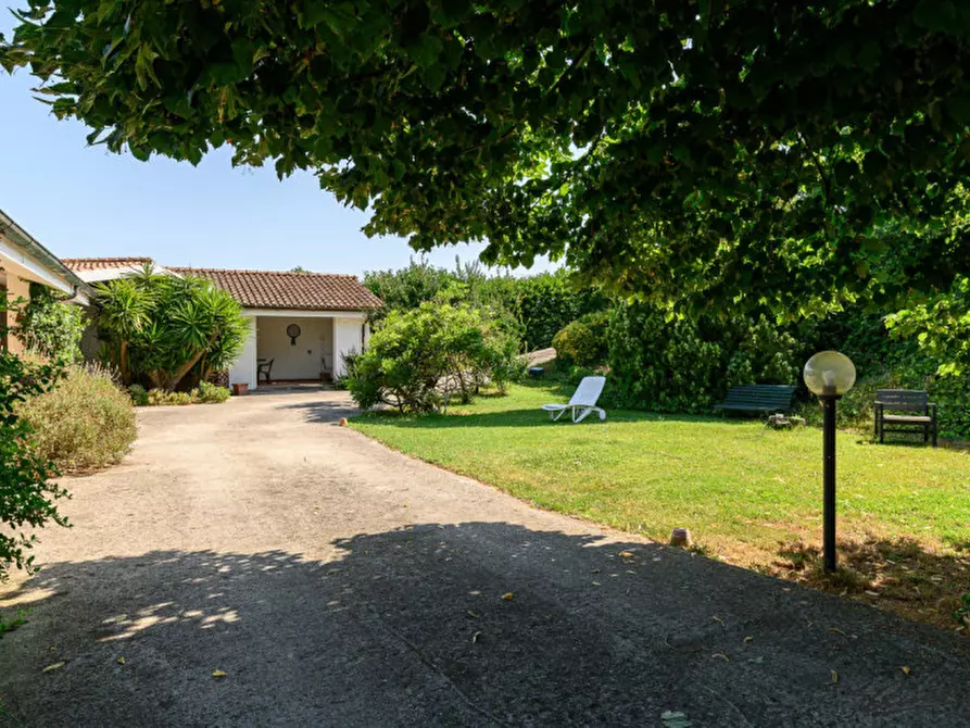 Immagine 43 di Villa in vendita  in via monte soratte a Morlupo