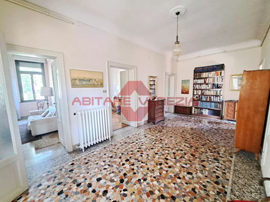 Immagine 1 di Appartamento in vendita  in Via sandro gallo 34 a Venezia