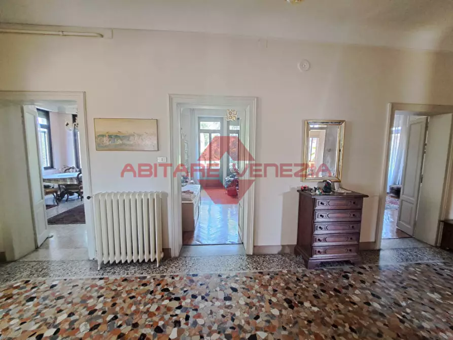 Immagine 4 di Appartamento in vendita  in Via sandro gallo 34 a Venezia