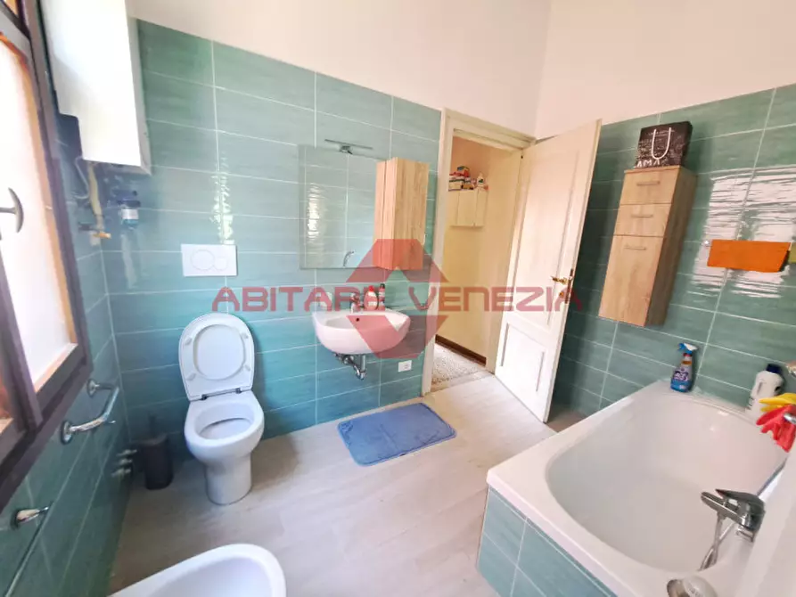Immagine 21 di Appartamento in vendita  in Via sandro gallo 34 a Venezia