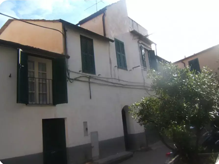 Immagine 3 di Casa indipendente in vendita  in Via Edmondo de Amicis a Pietrabruna