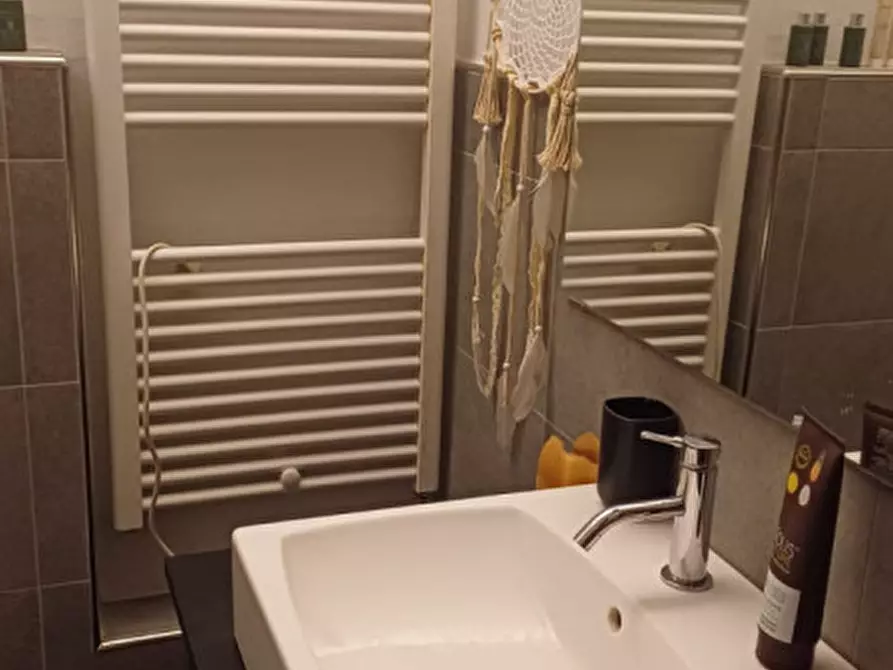 Immagine 17 di Appartamento in vendita  in Via 4 Novembre n 29 a Monteverdi Marittimo