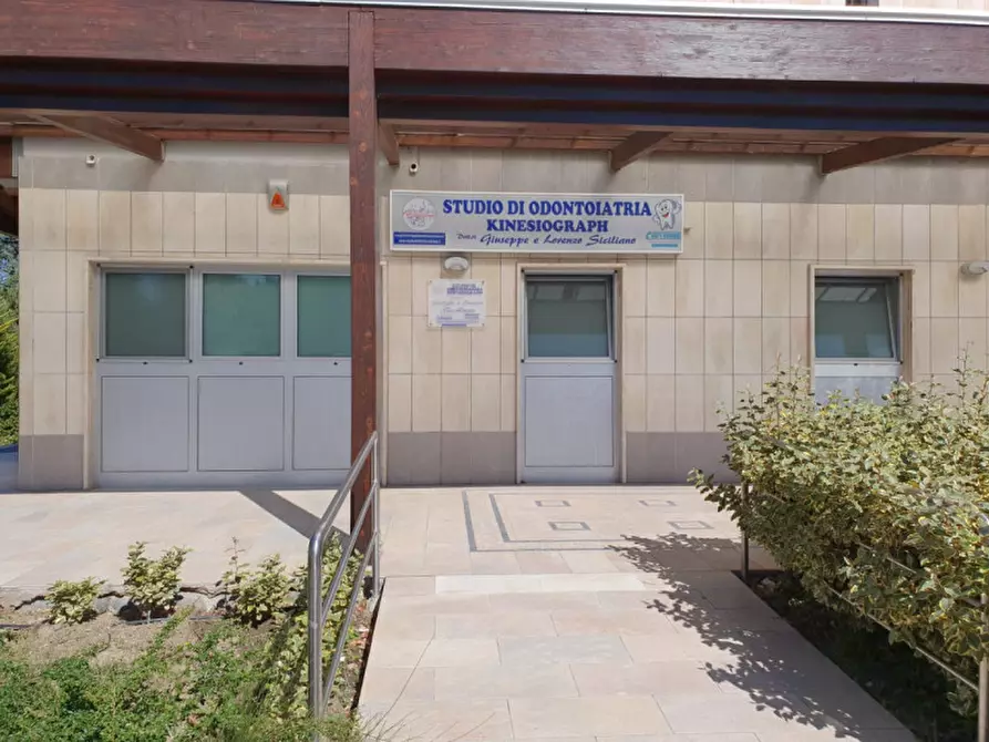 Immagine 4 di Ufficio in vendita  in Via Londra, 85 a Potenza