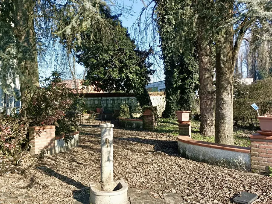 Immagine 13 di Villa in vendita  in Via Castelleone, 60 a Castelverde