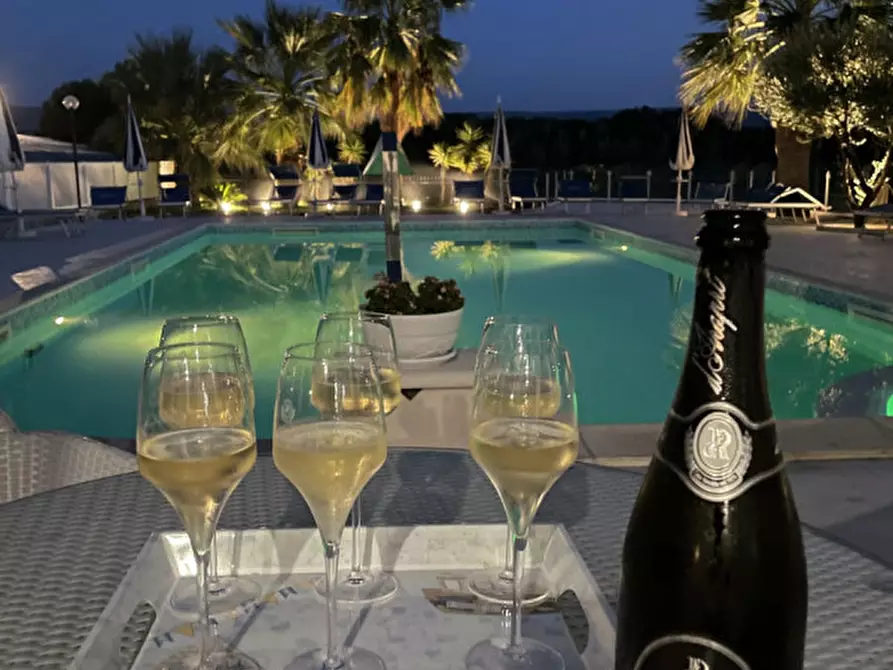 Immagine 3 di Appartamento in affitto  in Viale Uria, 80 a Ischitella