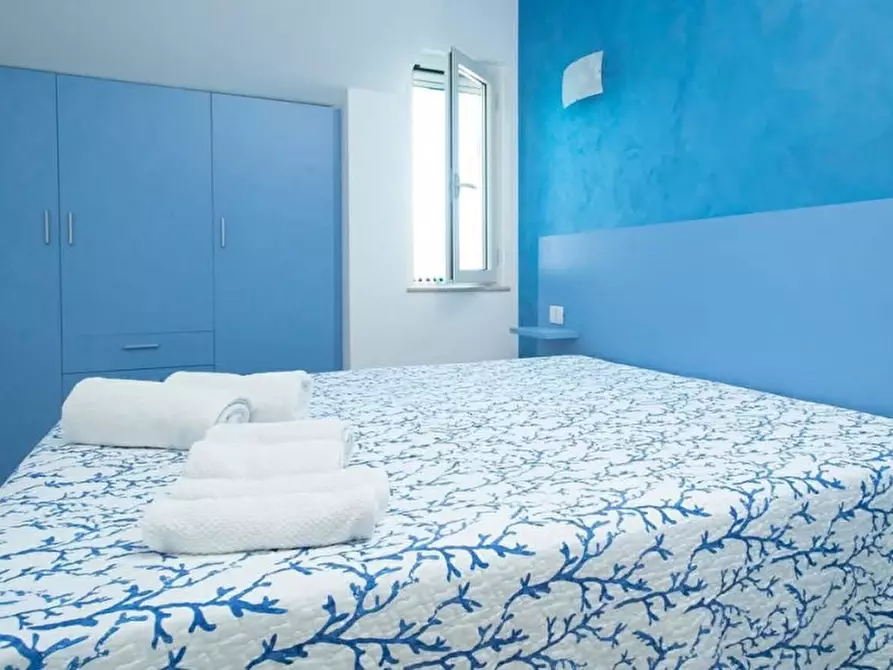 Immagine 5 di Appartamento in affitto  in Viale Uria, 80 a Ischitella