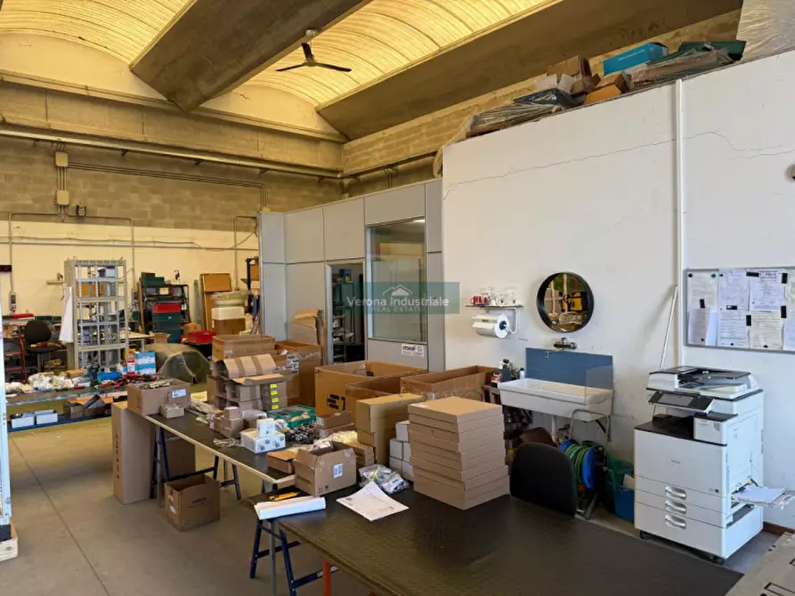 Immagine 6 di Capannone industriale in vendita  in via tezze 98 a Sommacampagna