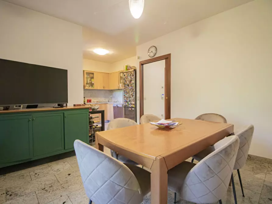 Immagine 3 di Villetta a schiera in vendita  a Prato