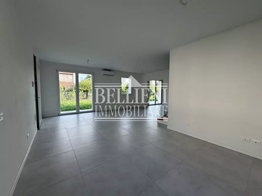 Immagine 6 di Casa indipendente in affitto  in Via Capovilla a Caldogno