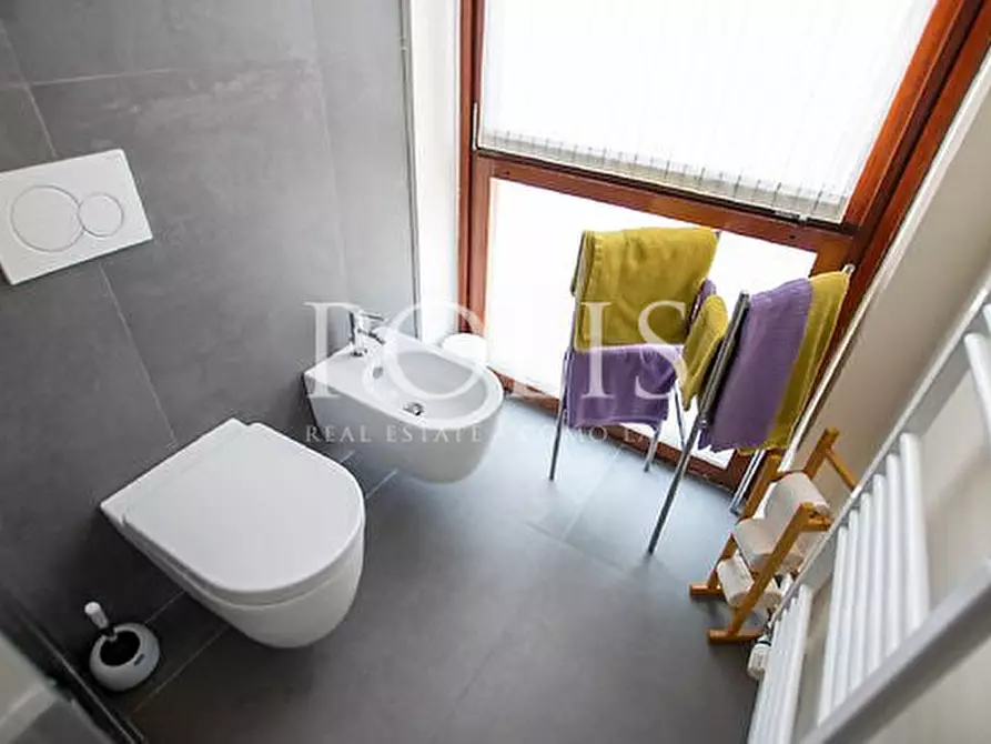 Immagine 10 di Appartamento in affitto  in PIAZZA CAVOUR a Como