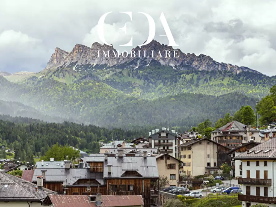Immagine 9 di Appartamento in vendita  in via pier fortunato calvi 8 a Borca Di Cadore