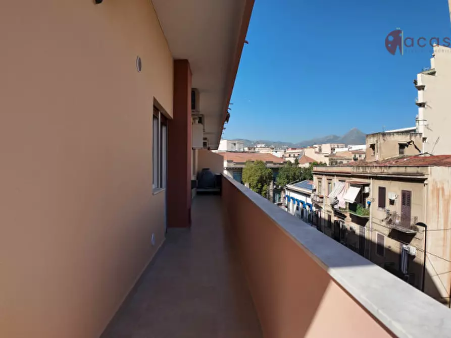 Immagine 35 di Camera in affitto  in Via Salvatore Morso 26 a Palermo