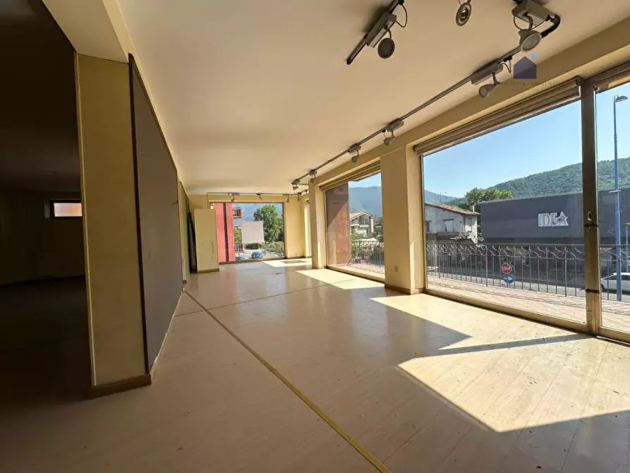 Immagine 1 di Negozio in vendita  in Via Triumplina a Brescia