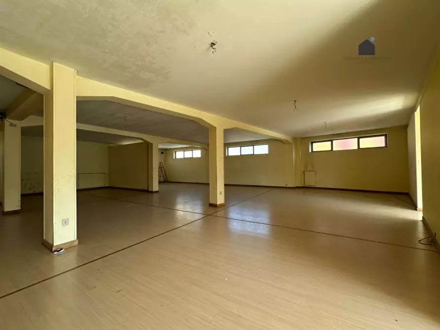 Immagine 3 di Negozio in vendita  in Via Triumplina a Brescia