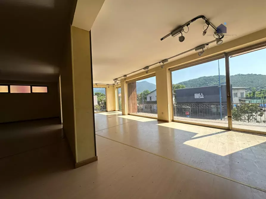 Immagine 5 di Negozio in vendita  in Via Triumplina a Brescia