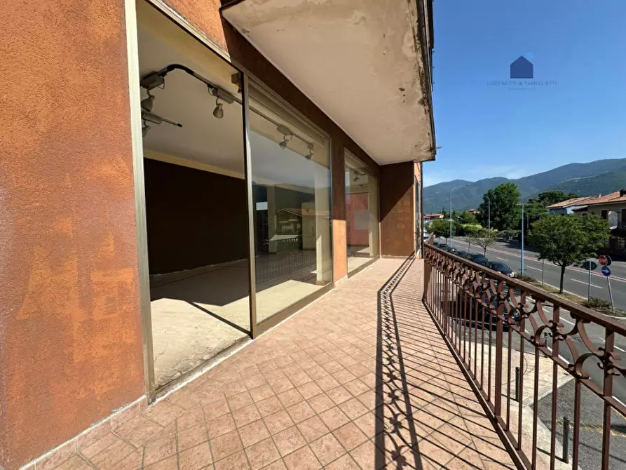Immagine 6 di Negozio in vendita  in Via Triumplina a Brescia