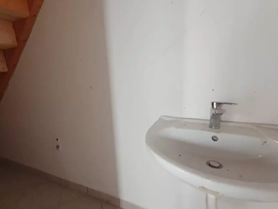 Immagine 45 di Appartamento in vendita  in Via Concordia a Cavezzo