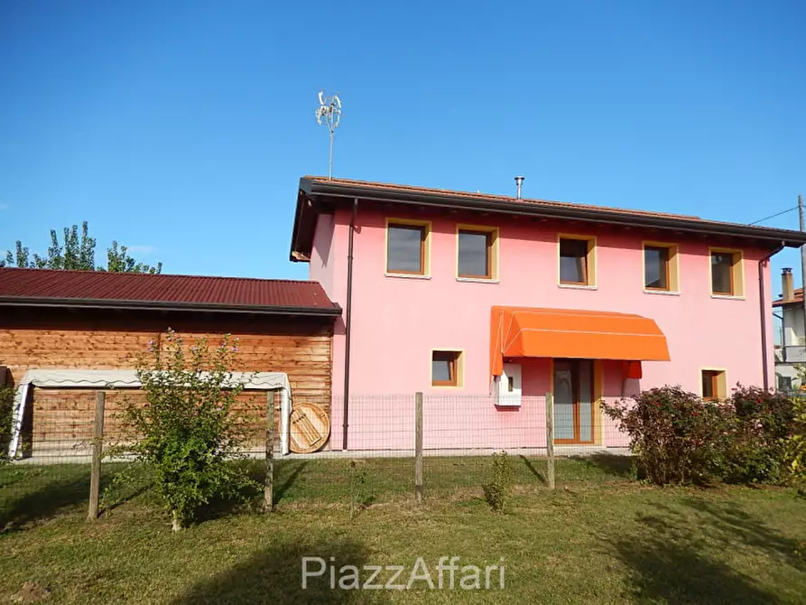 Immagine 8 di Casa indipendente in vendita  in Via Fratelli Sanguinazzi 1 a Piove Di Sacco