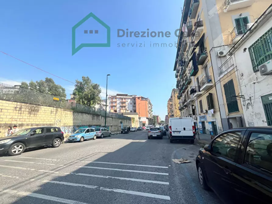 Immagine 2 di Negozio in affitto  in VIA GENERALE FRANCESCO PIGNATELLI a Napoli