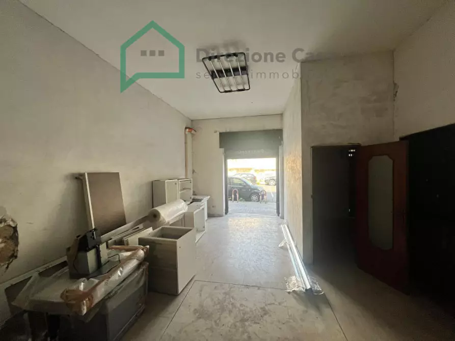 Immagine 4 di Negozio in affitto  in VIA GENERALE FRANCESCO PIGNATELLI a Napoli