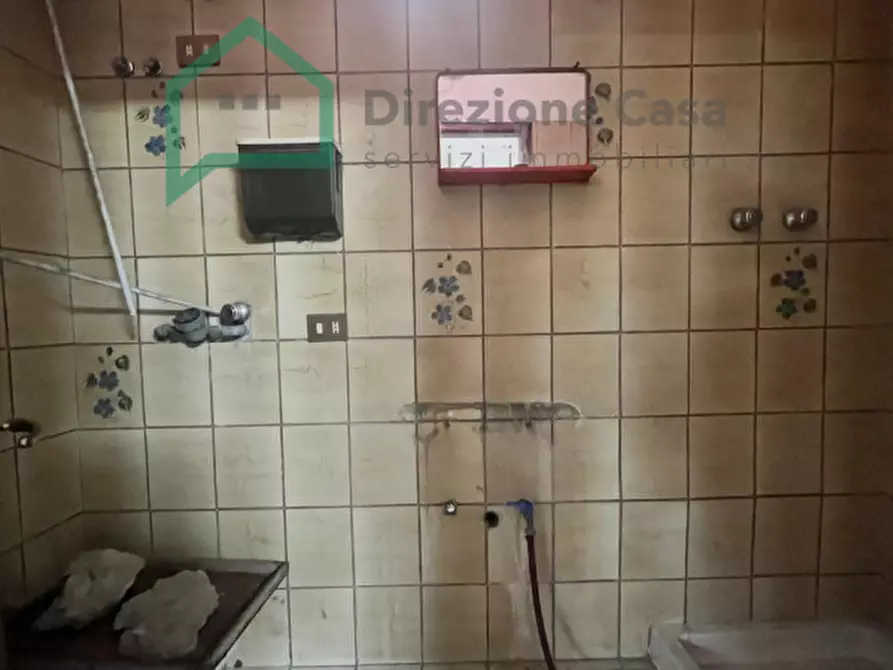 Immagine 11 di Negozio in affitto  in VIA GENERALE FRANCESCO PIGNATELLI a Napoli