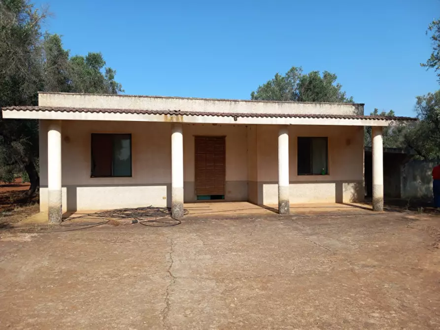 Immagine 18 di Villa in vendita  in C.da Don Giulio a Francavilla Fontana