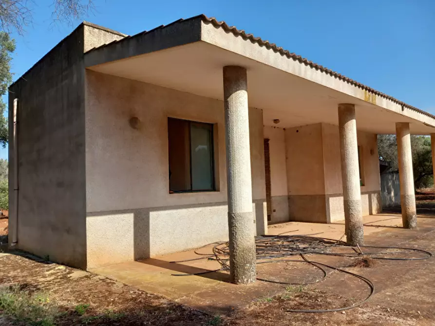 Immagine 21 di Villa in vendita  in C.da Don Giulio a Francavilla Fontana