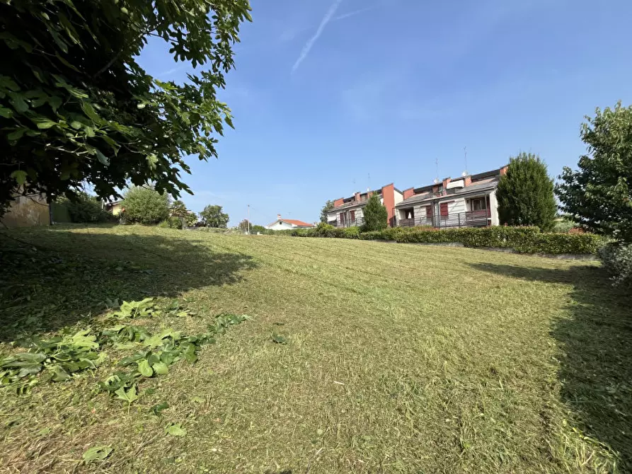 Immagine 12 di Terreno in vendita  in Via Risorgimento a Altavilla Vicentina