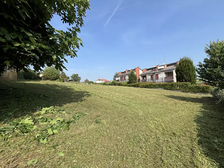 Immagine 13 di Terreno in vendita  in Via Risorgimento a Altavilla Vicentina