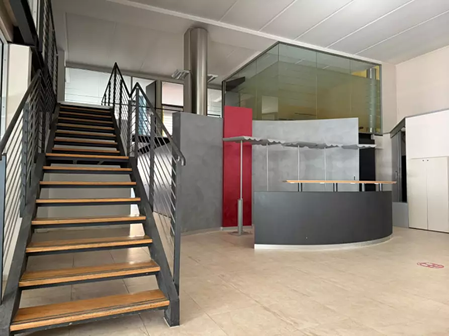 Immagine 3 di Negozio in affitto  in VIALE DIAZ a Vicenza