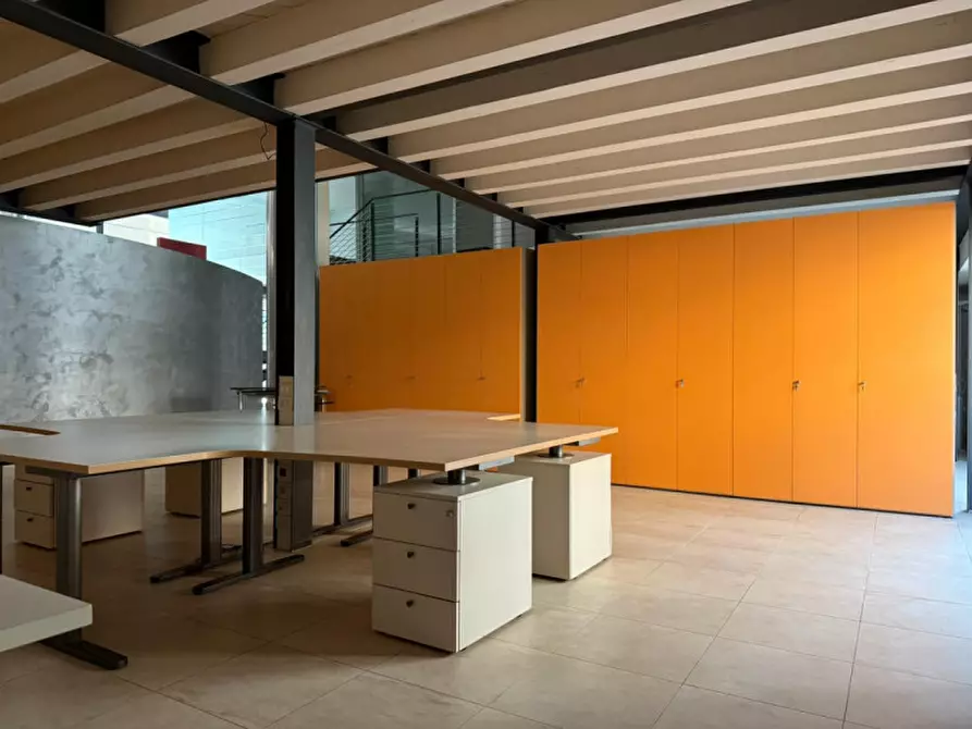 Immagine 16 di Negozio in affitto  in VIALE DIAZ a Vicenza